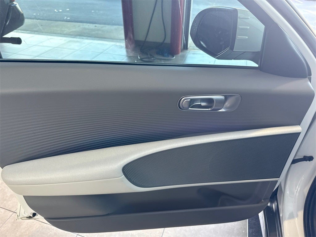 2025 Hyundai IONIQ 6 SEL