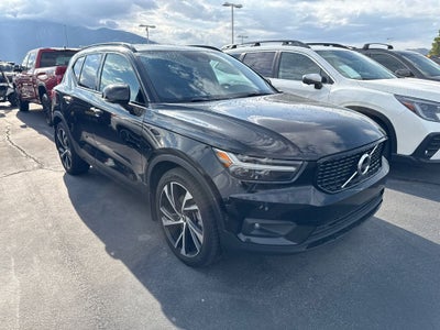 2021 Volvo XC40 R-Design