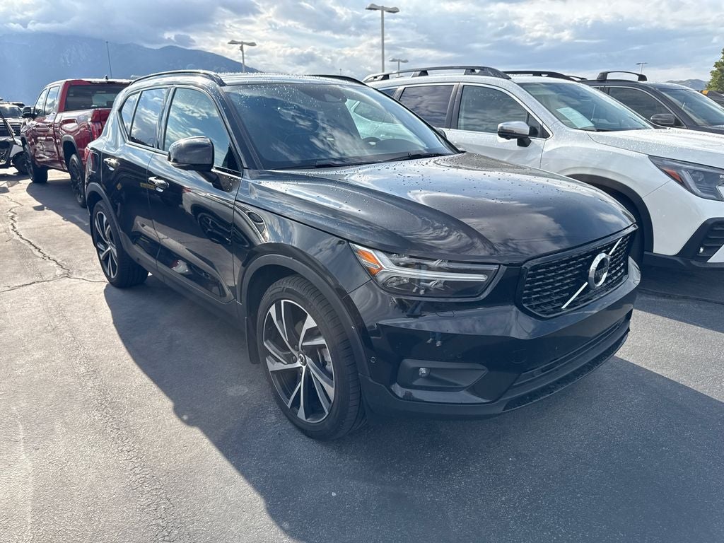 2021 Volvo XC40 R-Design