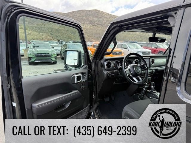 2022 Jeep Wrangler Unlimited Sahara