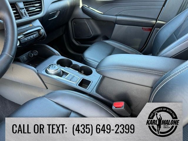 2025 Ford Escape Platinum