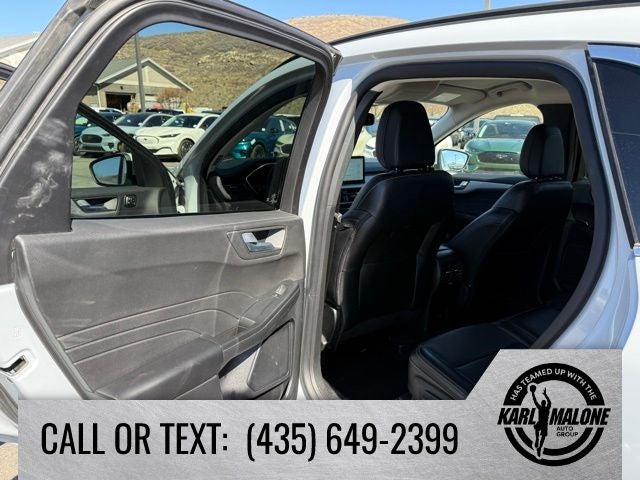 2025 Ford Escape Platinum