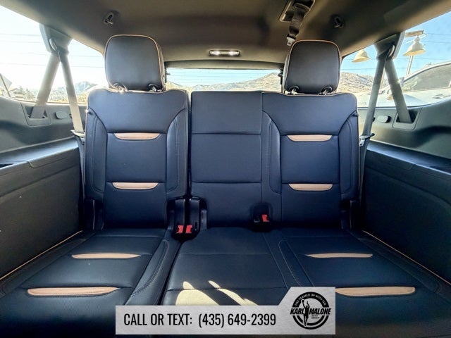 2023 GMC Yukon XL AT4