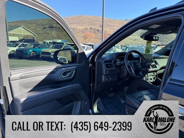 2023 Chevrolet Suburban RST