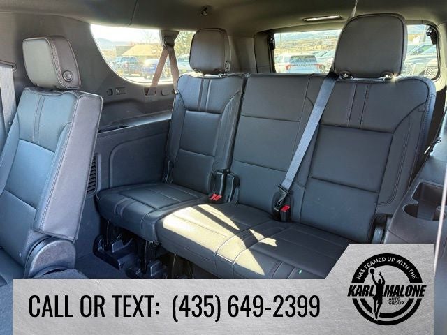 2023 Chevrolet Suburban RST