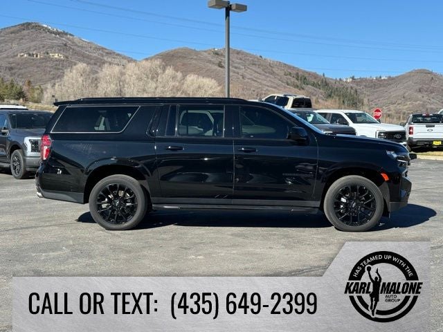 2023 Chevrolet Suburban RST