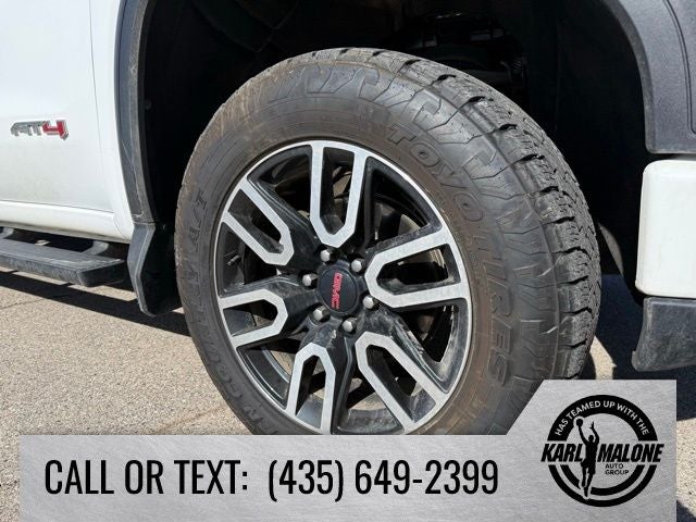 2023 GMC Sierra 1500 AT4