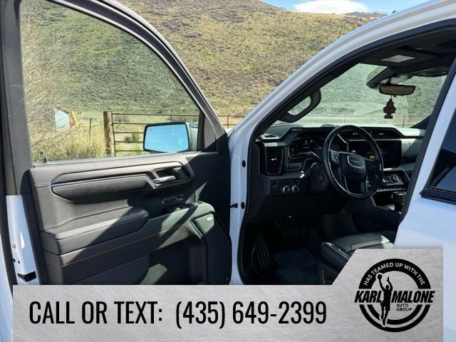 2023 GMC Sierra 1500 AT4