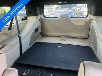 2023 Cadillac Escalade ESV Premium