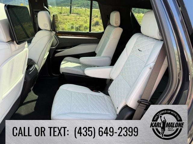 2025 Cadillac Escalade Sport Platinum