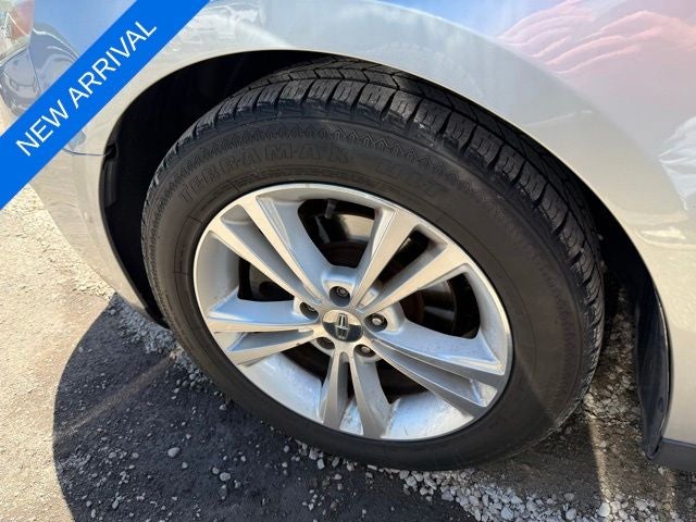 2012 Lincoln MKS Base