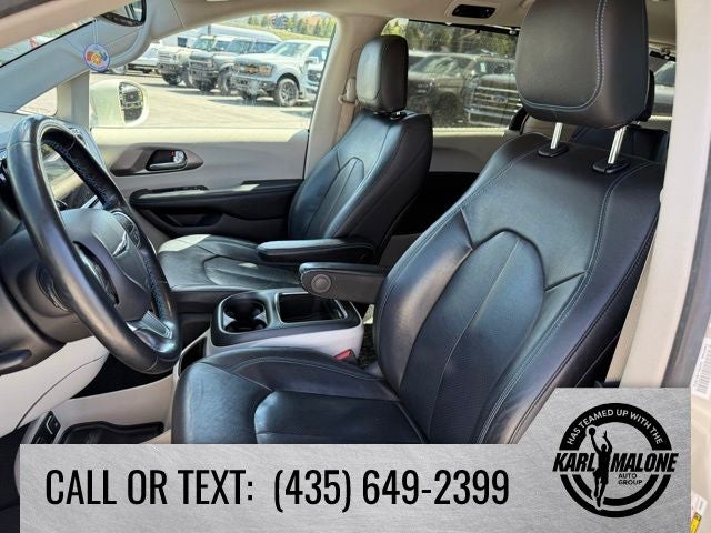 2021 Chrysler Pacifica Touring L