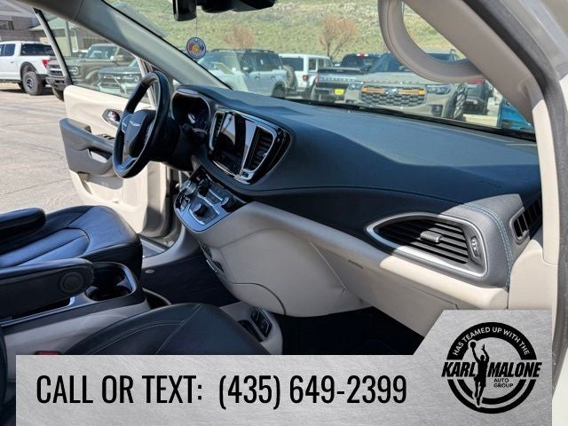 2021 Chrysler Pacifica Touring L