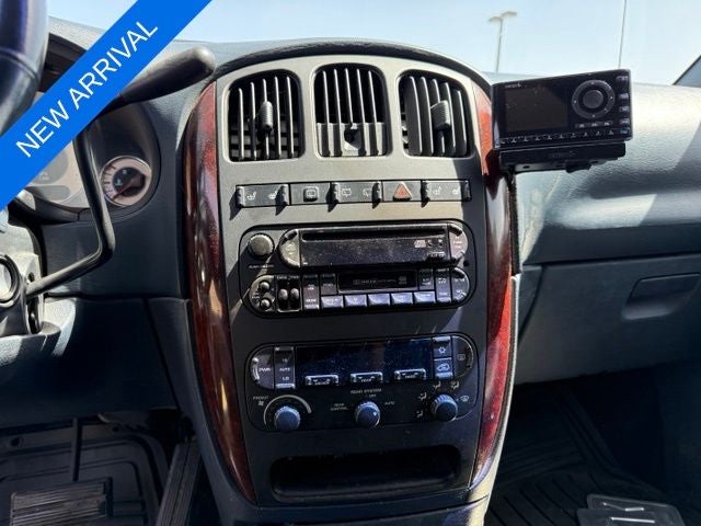 2002 Chrysler Town & Country LXi