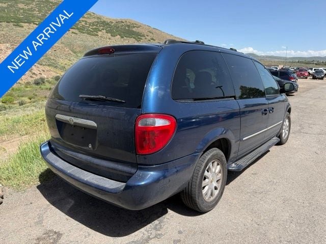 2002 Chrysler Town & Country LXi
