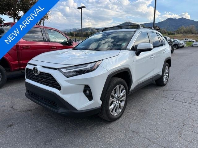 2025 Toyota RAV4 XLE Premium