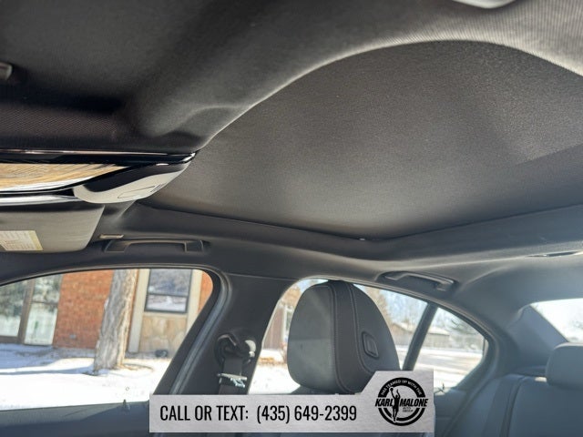 2025 BMW 3 Series 330i xDrive