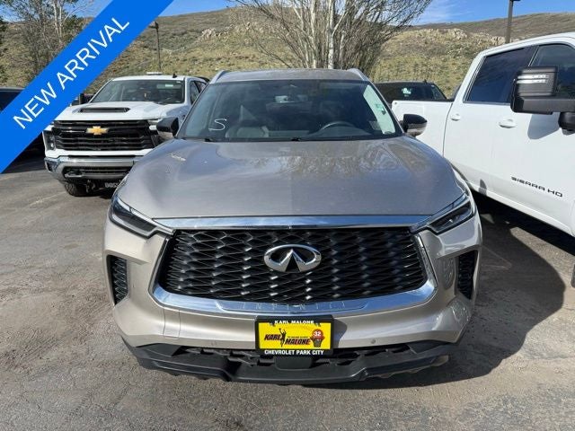 2025 INFINITI QX60 LUXE