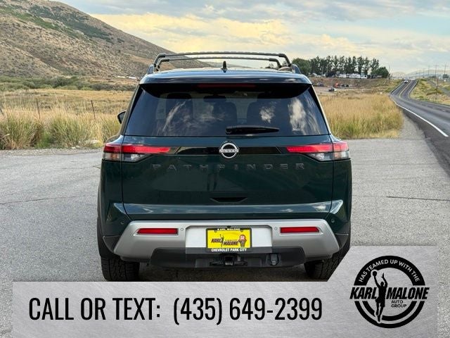 2022 Nissan Pathfinder SL