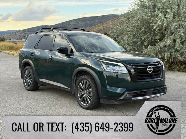 2022 Nissan Pathfinder SL