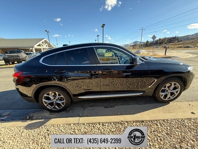 2025 BMW X4 xDrive30i