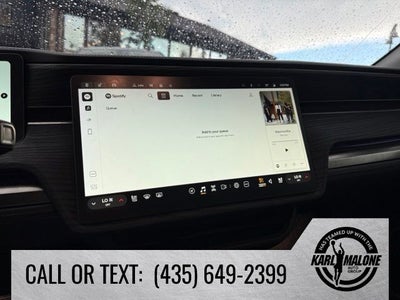 2024 Rivian R1S Adventure