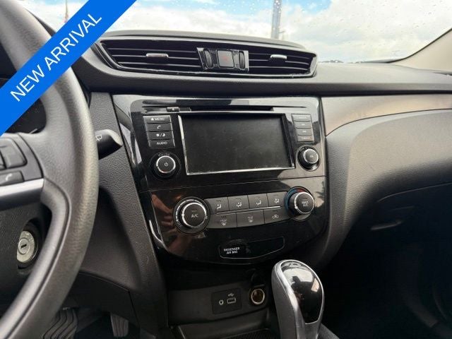 2022 Nissan Rogue Sport S