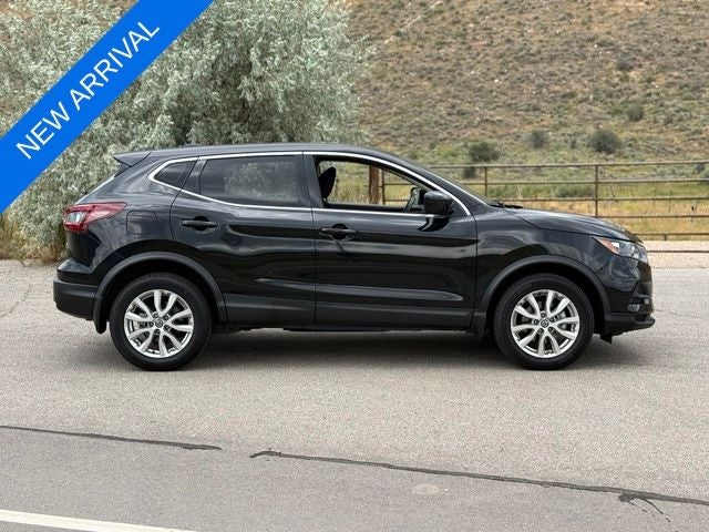 2022 Nissan Rogue Sport S