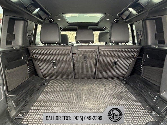 2025 Land Rover Defender 110 S