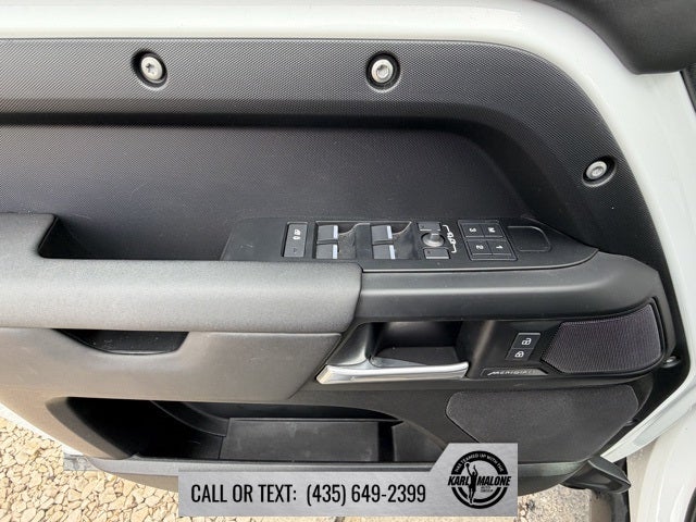 2025 Land Rover Defender 110 S