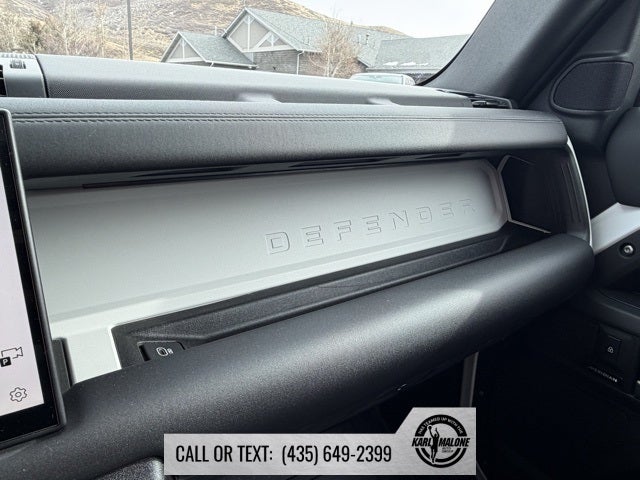 2025 Land Rover Defender 110 S