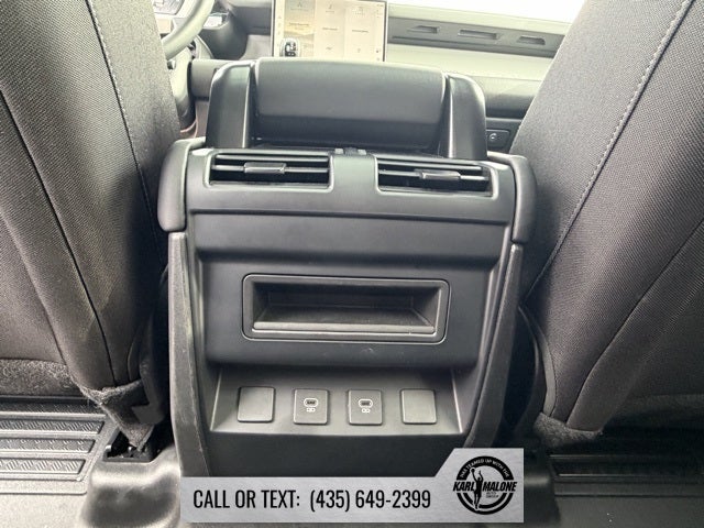 2025 Land Rover Defender 110 S