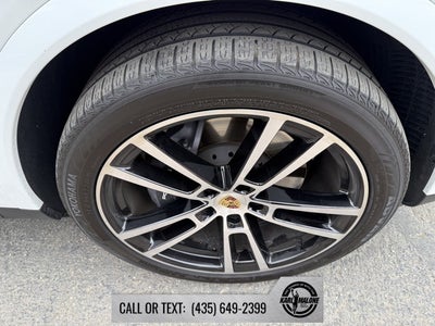 2024 Porsche Cayenne Base