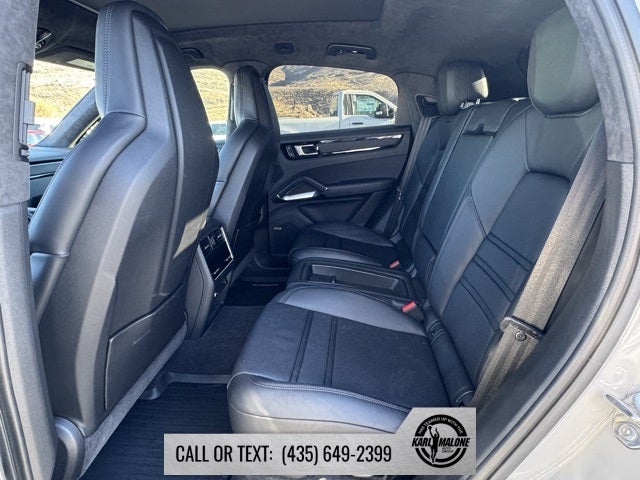 2023 Porsche Cayenne E-Hybrid Coupe Turbo S