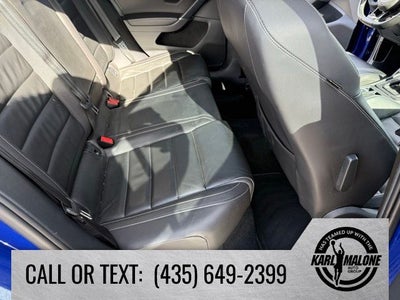 2016 Volkswagen Golf R Base 4Motion