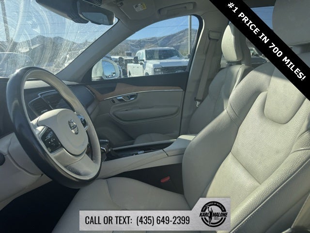 2022 Volvo XC90 T6 Momentum