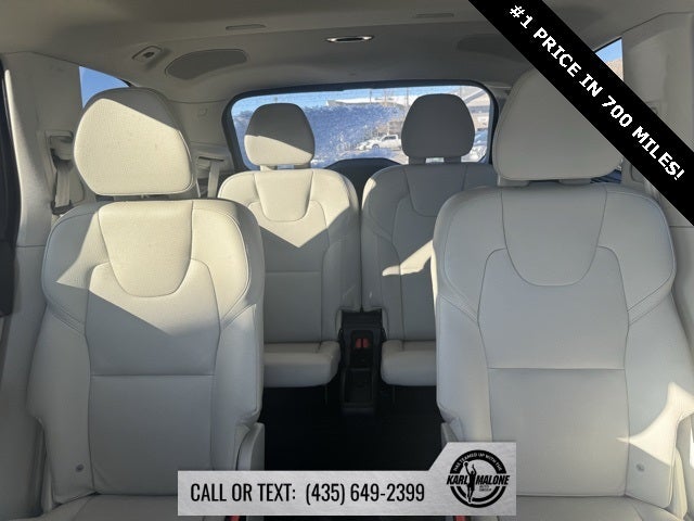 2022 Volvo XC90 T6 Momentum