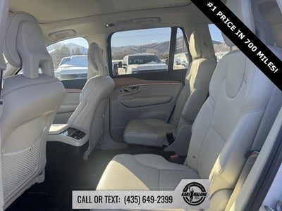 2022 Volvo XC90 T6 Momentum