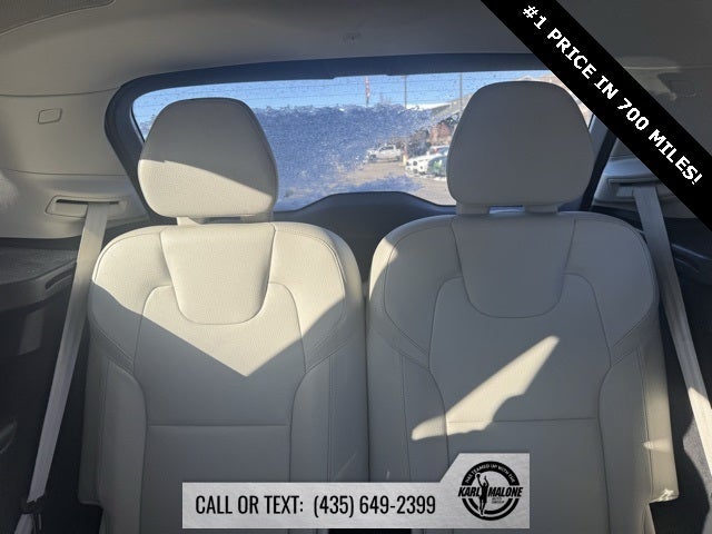 2022 Volvo XC90 T6 Momentum