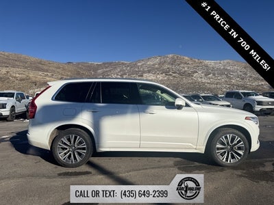 2022 Volvo XC90 T6 Momentum