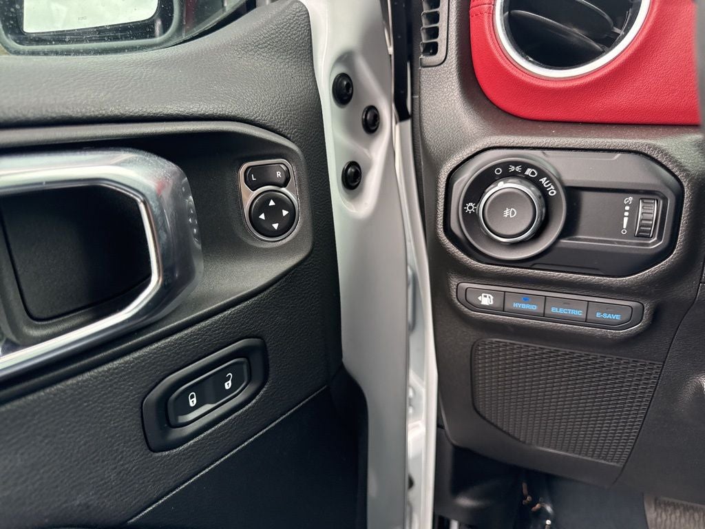 2023 Jeep Wrangler Base