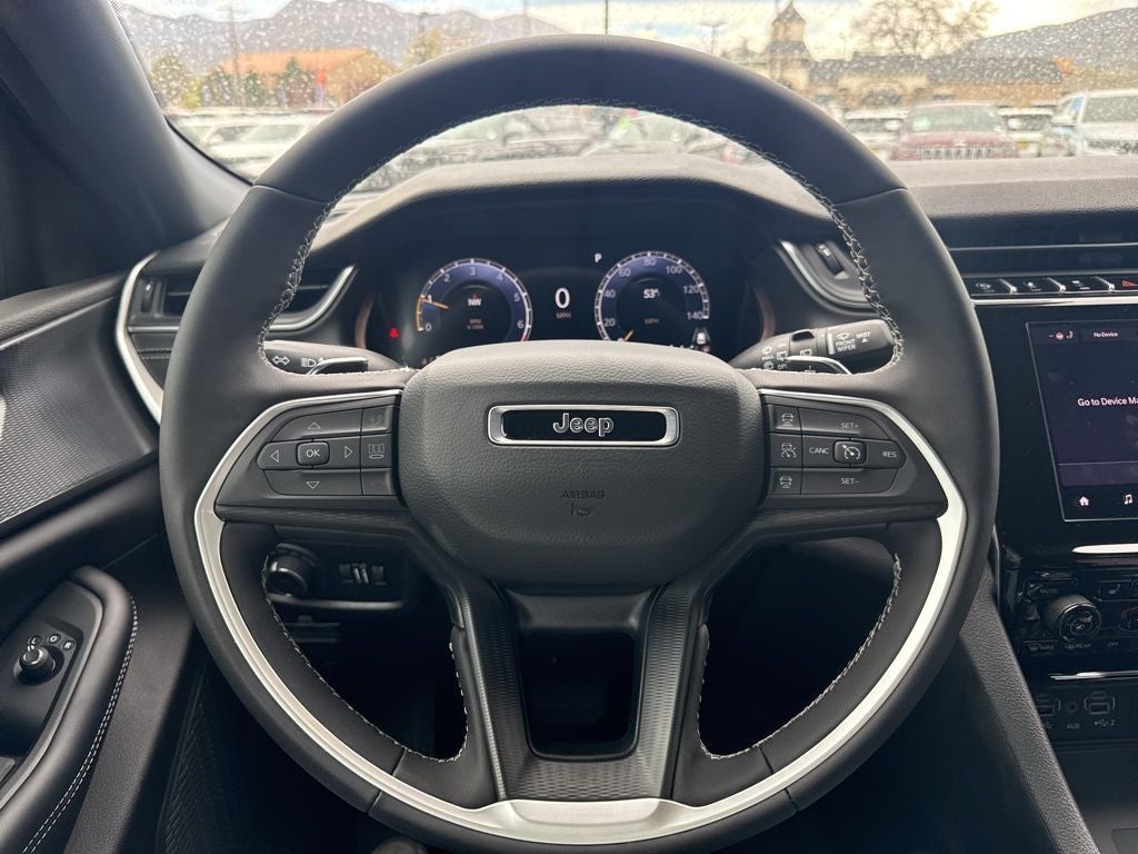 2026 Jeep Grand Cherokee Laredo