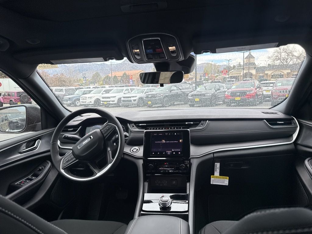 2026 Jeep Grand Cherokee Laredo