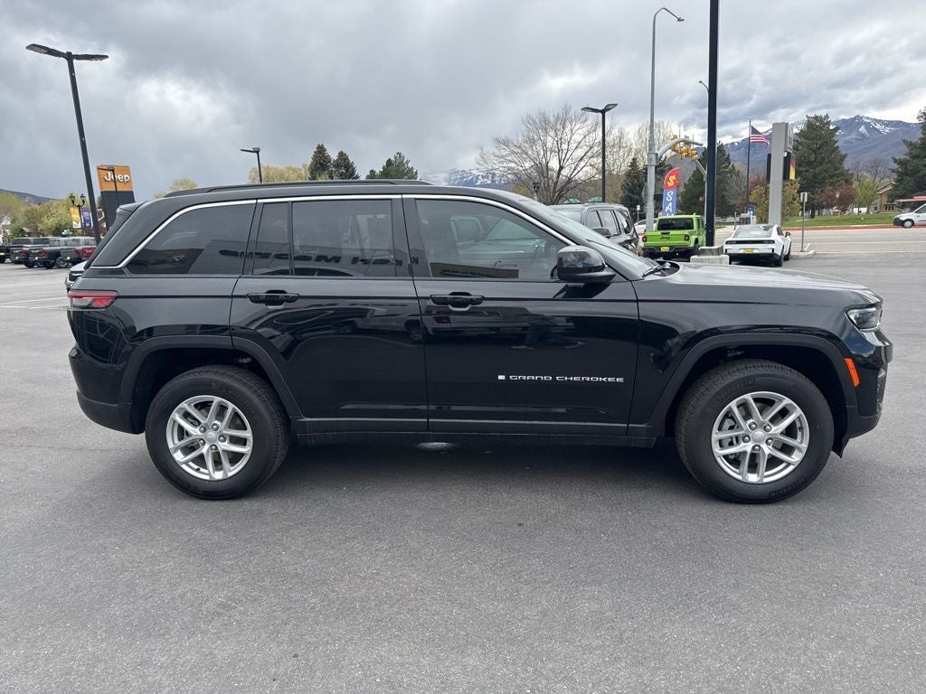 2026 Jeep Grand Cherokee Laredo
