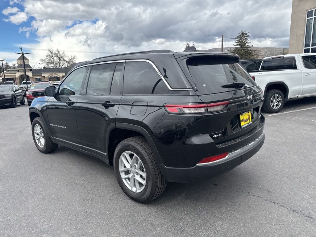 2026 Jeep Grand Cherokee Laredo
