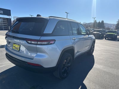 2023 Jeep Grand Cherokee Altitude