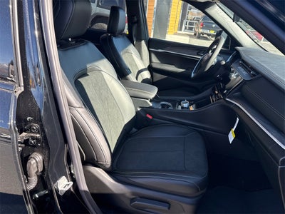 2026 Jeep Grand Cherokee Laredo