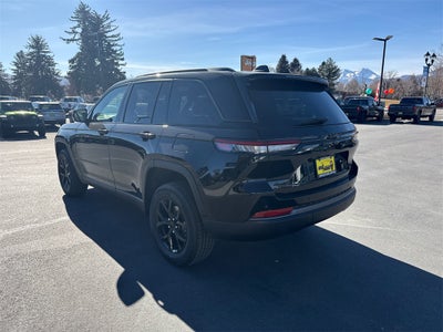 2026 Jeep Grand Cherokee Laredo