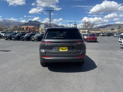 2026 Jeep Grand Cherokee Laredo