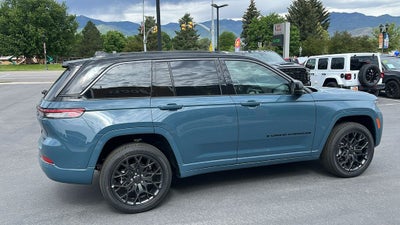 2026 Jeep Grand Cherokee Summit
